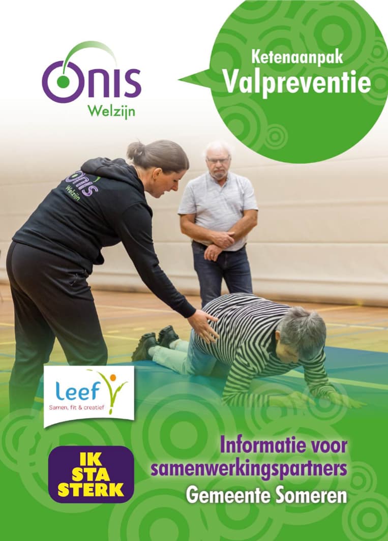 Fotografie van het Valpreventie Project door Onis Welzijn – een waardevol initiatief om senioren te helpen vallen te voorkomen. Professionele reportagefotografie die de interactie, oefeningen en voorlichting rondom valpreventie in beeld brengt. Gemaakt door Evelien Thijssen Fotografie in Someren en omgeving.